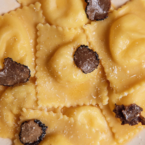 Ravioli di Mozzarella & Tartufo Nero - MOLINO CUCINA
