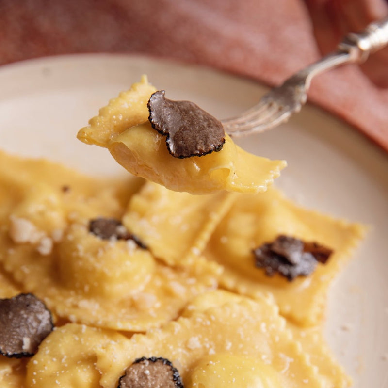 Ravioli di Mozzarella & Tartufo Nero - MOLINO CUCINA